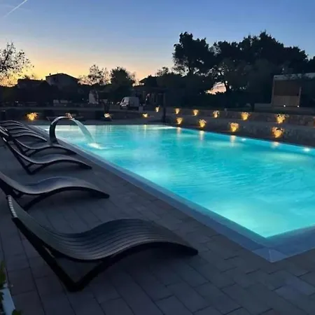 Si Ace Village Twins With Pool, Pakostane, Croatia, Region Zadar *